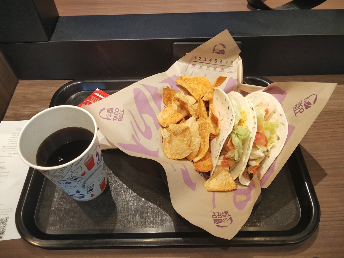 WSattayadi58862's tweet image. Black bean double taco supreme 269 baht by taco bell in mbk center 
#tacobell
#cincodemayo
#mbkcenter