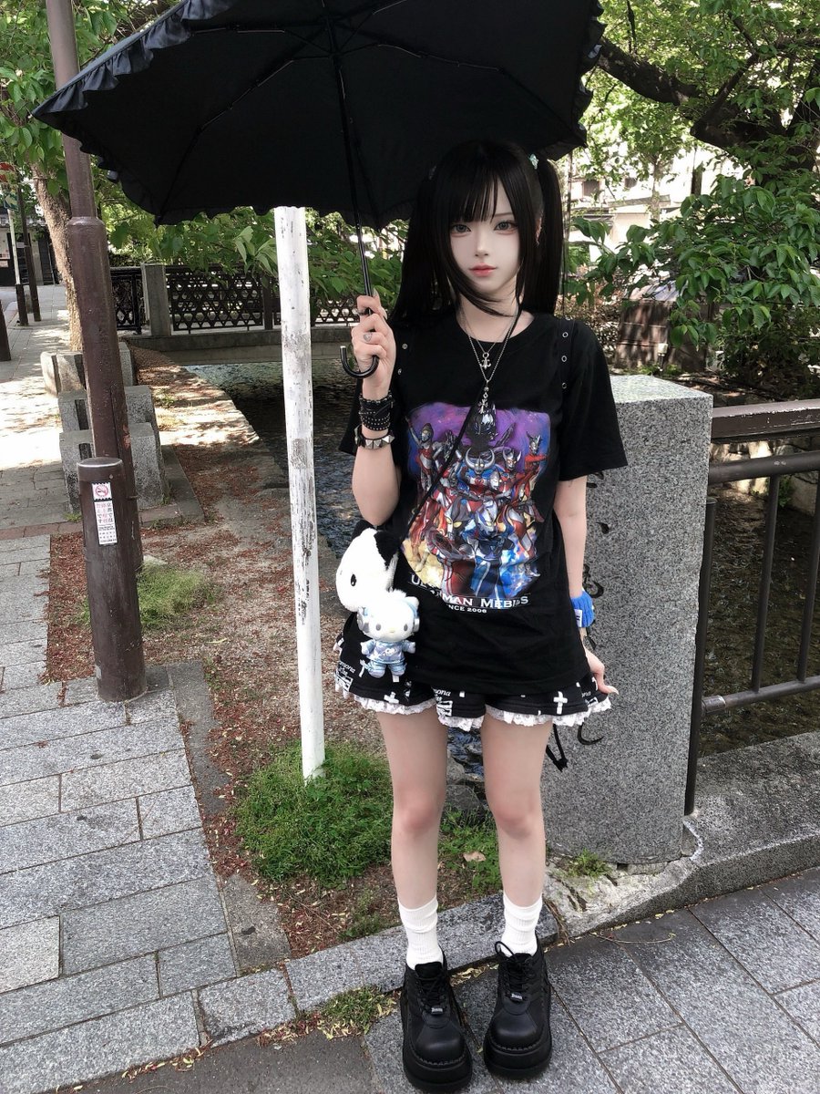 ひき tweet media