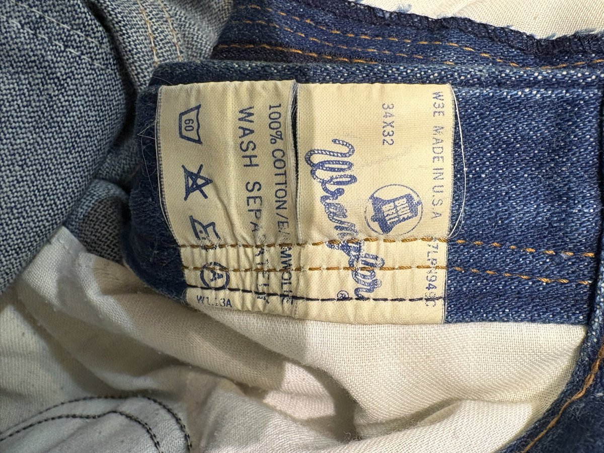Wrangler
1970s ビンテージです♪
斜めブルーベル
TALONジッパー使用
MADE IN USA🇺🇸
W34
