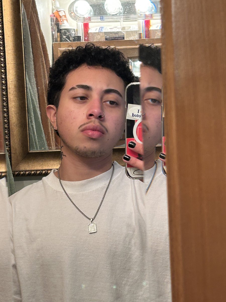 allsoynoboy's tweet photo. 4 months post op and still kicking btw https://t.co/yFYt7xMfEw