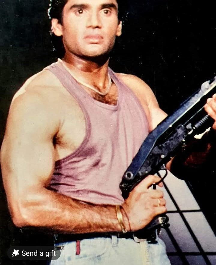 rathore_vi60228's tweet photo. @SunielVShetty Sir ❤️
“90s का दौर था, दिल सच्चे हुआ करते थे,
आप जैसे हीरो ही दिलों पे राज किया करते थे।
आज भी वही फैन खड़ा है उसी एहसास के साथ,
सर… एक रिप्लाई दे दो, हम आज भी इंतज़ार करते हैं।” 🙏🔥
— विनोद कुमार
#90sVibes #SunielShetty #Anna #ReplyPlease https://t.co/V4ebC1SEAw