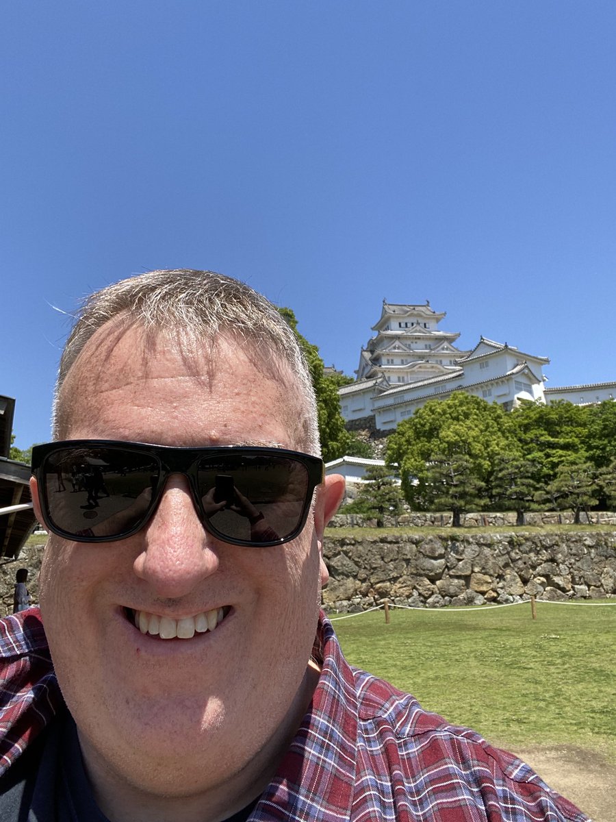 TaishaJason's tweet photo. In Osaka and Kobe for GW. Meeting up with two former students https://t.co/5aImGYggjo