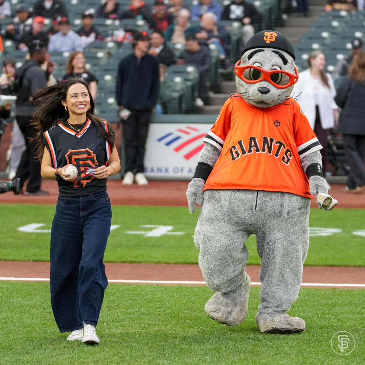 Oracle Park tweet media