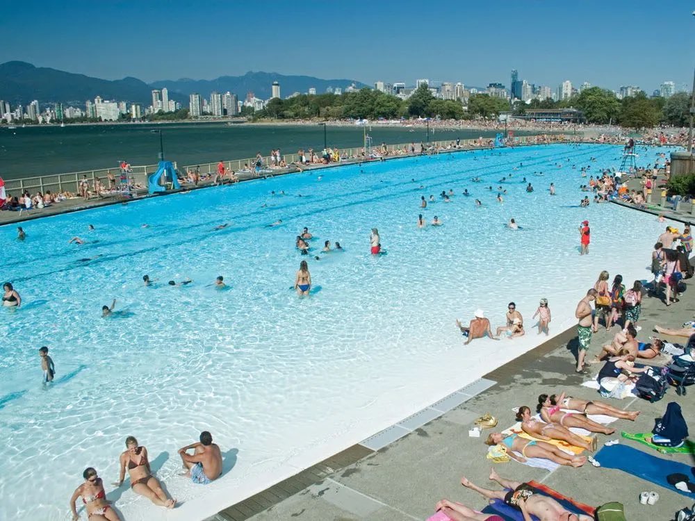 604RAW's tweet image. Kitsilano Pool is at the end of its life and could cost up to $300 million to save or replace 🏊💰 

The iconic North America’s longest outdoor pool stretches 137 metres next to Kitsilano Beach and was ranked one of the world’s best tidal and oceanside pools by CNN.

Vancouver is