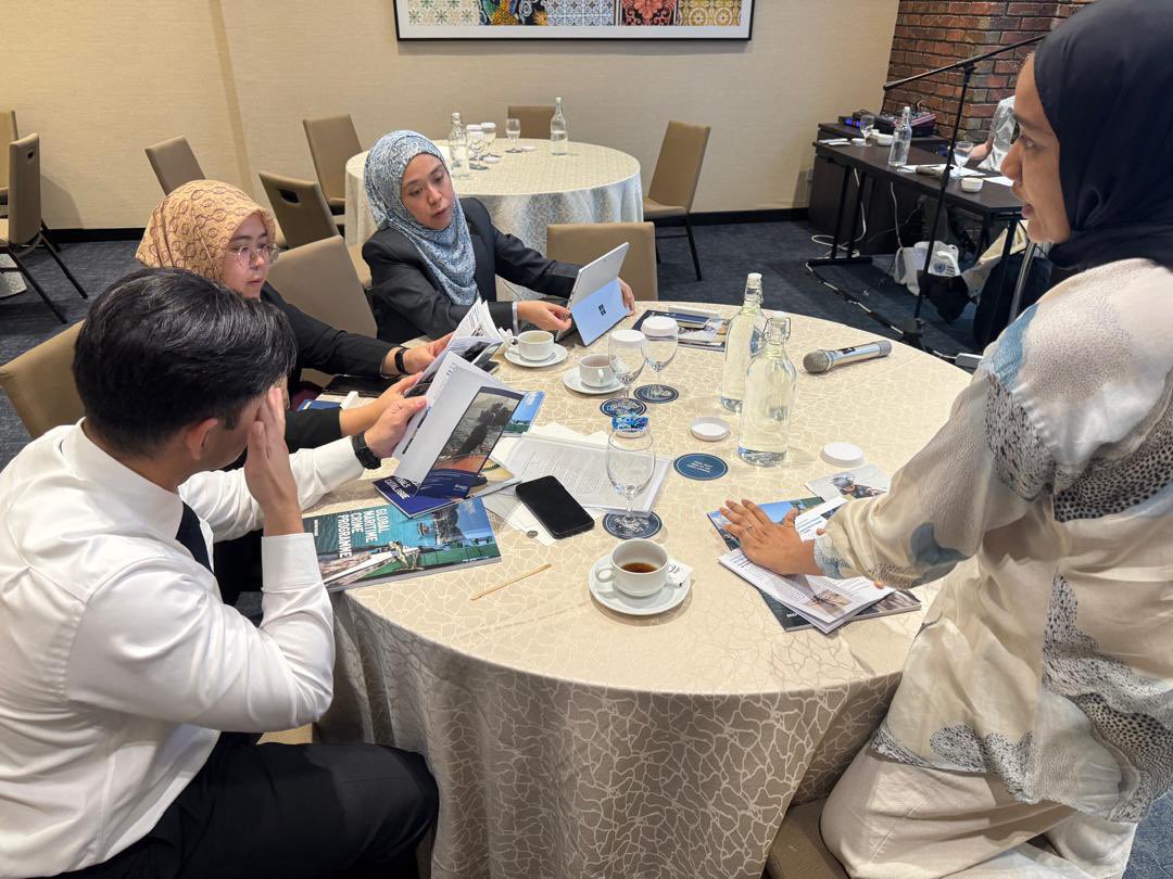 UNODC_BMB's tweet photo. With @dfat 🇦🇺support, @UNODC_MCP held a Training on Safeguarding Maritime Surveillance Centres in 🇲🇾 in April 2026, delivered by @NHLStenden — convening 15 practitioners from 🇧🇳🇮🇩🇲🇾🇵🇭🇻🇳 to exchange experience on digital risks &amp; build regional networks. #BorderManagement https://t.co/63Uee0Axjj