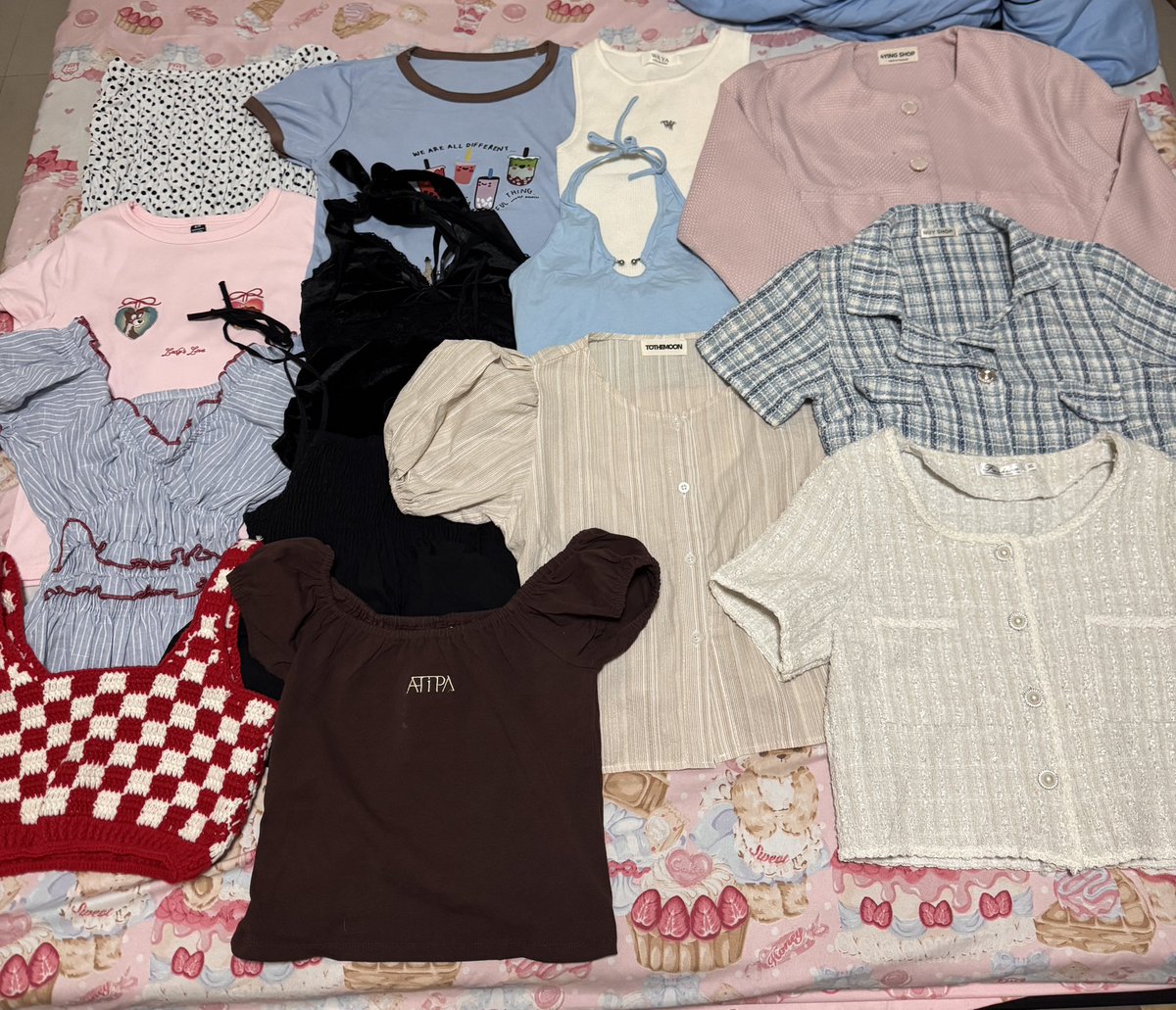 ส่งต่อเสื้อผ้ามือ 2 ของเค้าเอง🫶🏻🛍️ tweet media