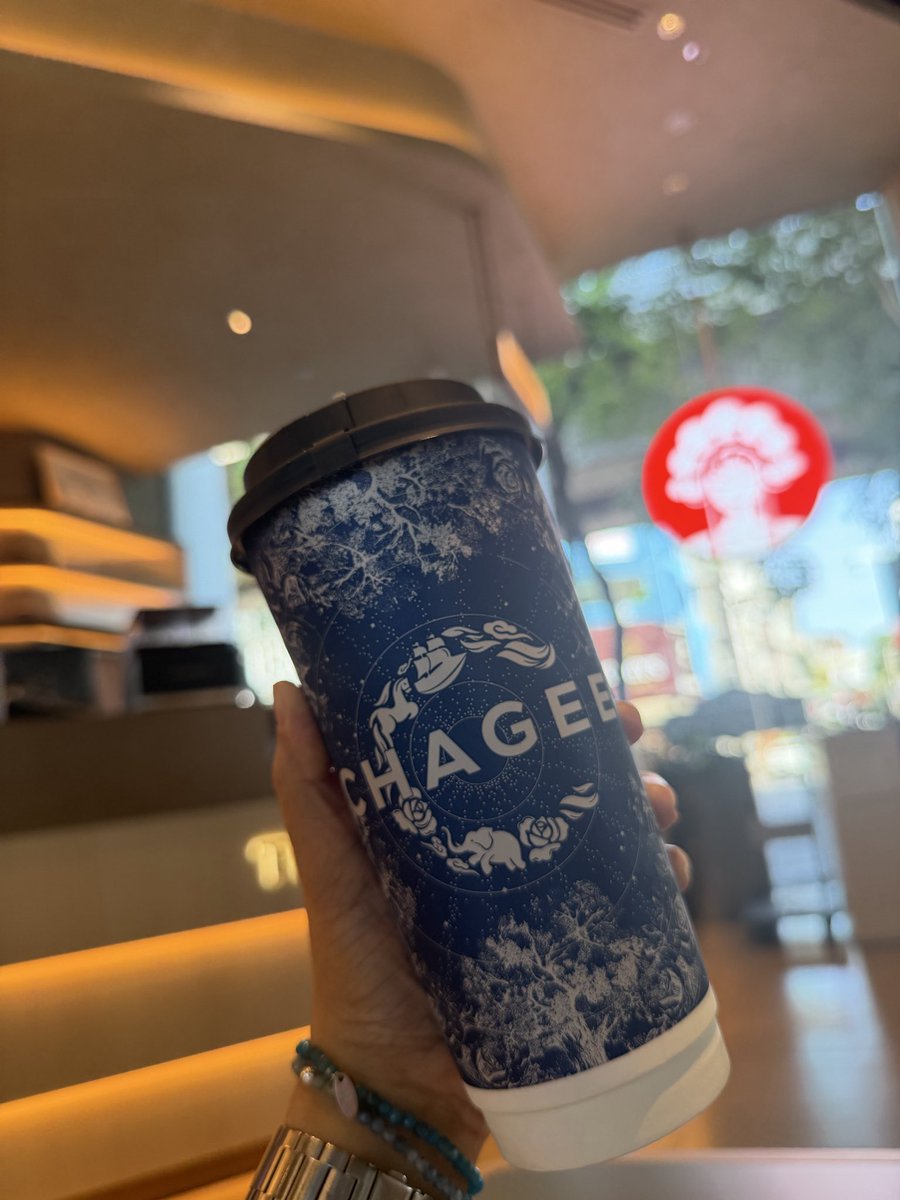 ピンクスパイダー MarTennie83 tweet media