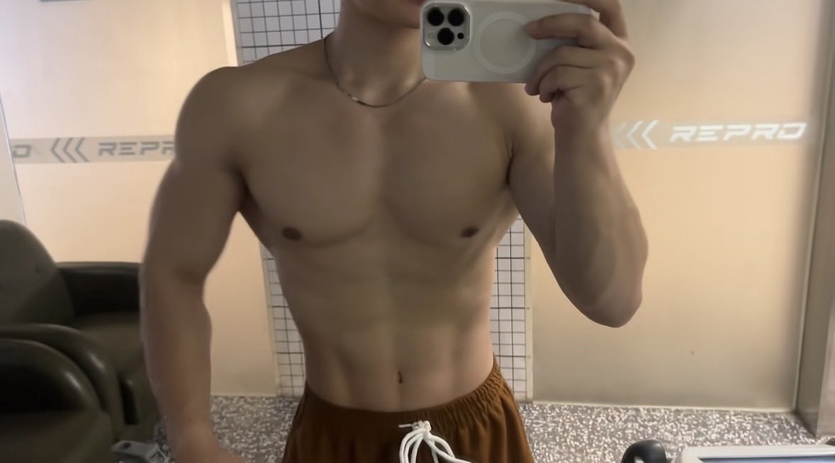 不听十里冬 tweet media