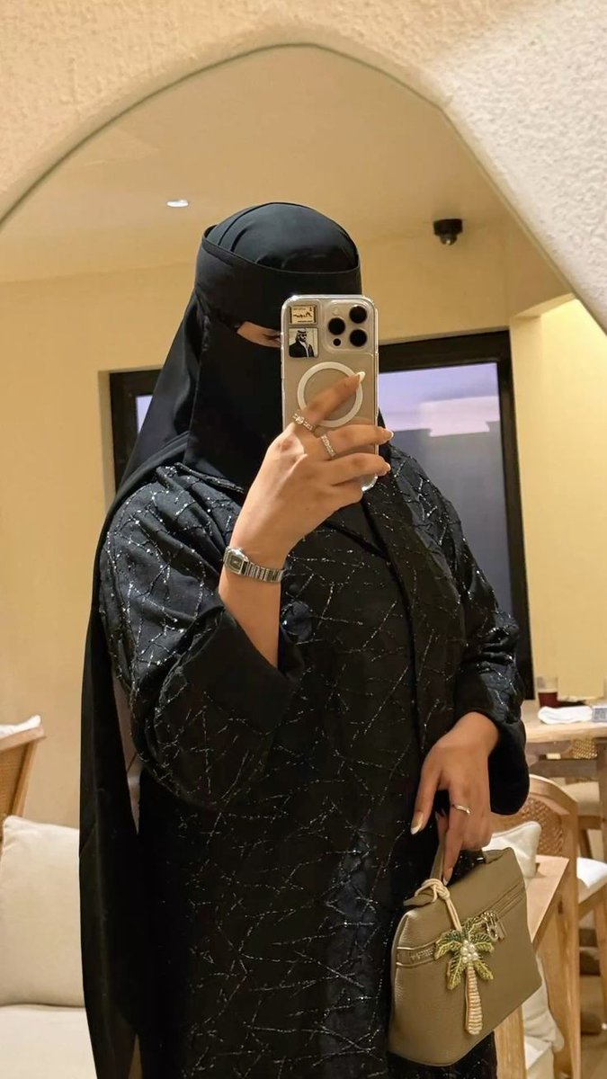الشيخه ♡ tweet media