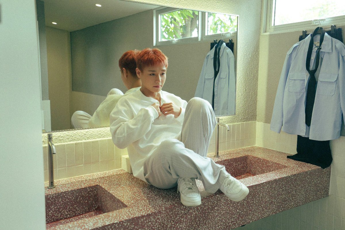 지훈아사랑해🤍🥺 tweet media