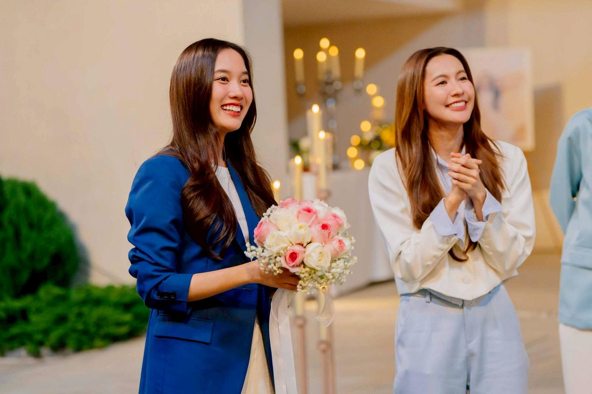 “อิงฟ้า-ชาล็อต” ขอบคุณทุกแรงสนับสนุน “นทีร้อยเล่ห์” 
เสาร์ 9 พ.ค.  แฟน “อิง-ล็อต” เคลียร์ทุกภารกิจ ลุ้นจบหวานหรือจะขม

รูปภาพเพิ่มเติมได้ที่ facebook.com/share/p/14dgHh…

ถือเป็นโปรเจกต์ที่อยู่ในกระแสความสนใจของแฟนๆ GL ทั่วประเทศ ตั้งแต่เริ่มบวงสรวง ถ่ายทำ จนวันออกอากาศตอนแรก