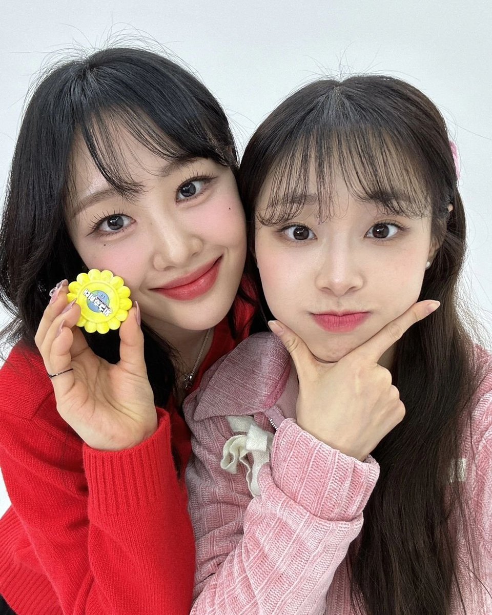 cherienotes's tweet photo. Es el #𝚋ᥙbbᥣᥱお茶rᥱ𝐭urn 🫧 y el cuerpo lo sabe! Por eso mismo nos apuntamos a la pachanga desde mucho antes, si revisan la lista de invitados somos de las primeritas que confirmaron su asistencia. Ya no podíamos con la emoción de escuchar algo nuevo on #𝐭een𝑓rǝsh·잔소린. https://t.co/fnoiPHYK14