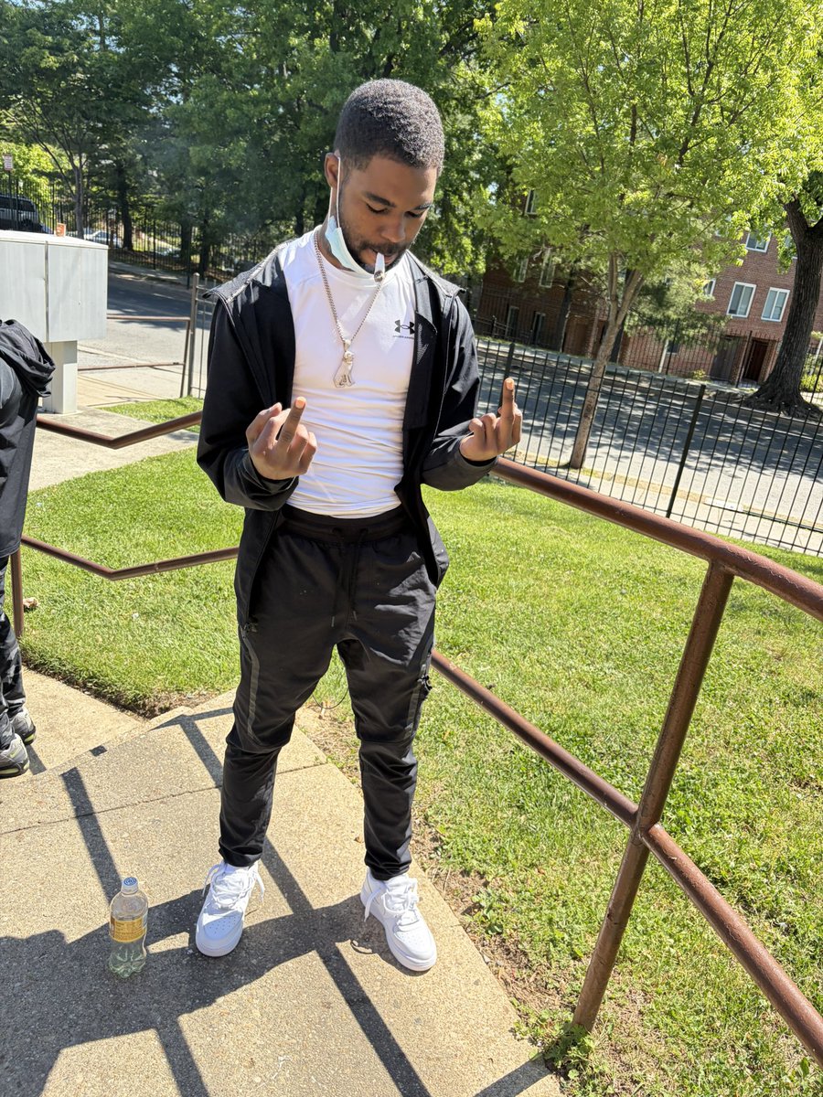 fuckdasouf's tweet photo. #FREENELL #LLDRIZZ https://t.co/nerXbOixxh