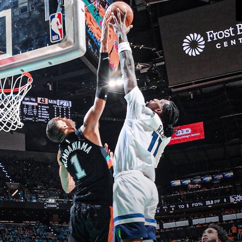 TrashTalk_fr's tweet image. VICTOR WEMBANYAMA VIENT OFFICIELLEMENT DE BATTRE LE RECORD DE CONTRES SUR UN MATCH DE PLAYOFFS AVEC 11 !🔥 

C'EST SA 5E RECONTRE DE POST-SEASON, IL RESTE 8 MINUTES ! 😭