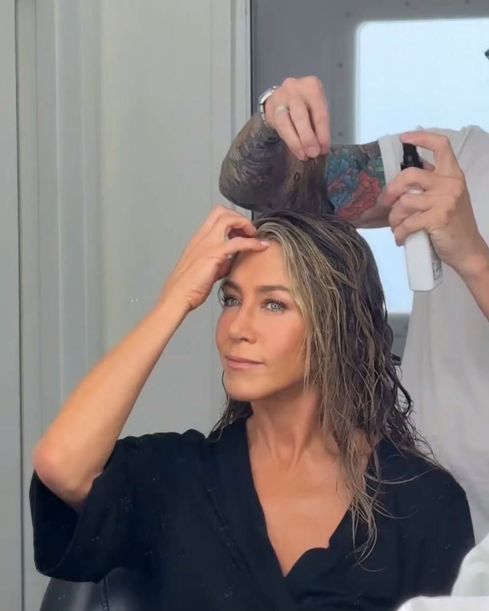 Jennifer Aniston tweet media