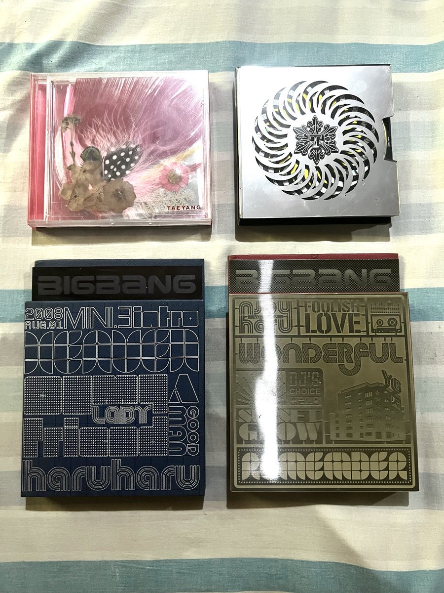ghosty0674's tweet photo. wts lfb 

taeyang solar deluxe ed. with pc - ₱799

taeyang white night red ver. with pc - ₱699

bigbang stand up - ₱799

bigbang remember - ₱799

bigbang made daesung ver. w/ gd pc - ₱1000

good condition

slightly nego if payo

📩 dm for more inquiries https://t.co/1oHfOFNdde
