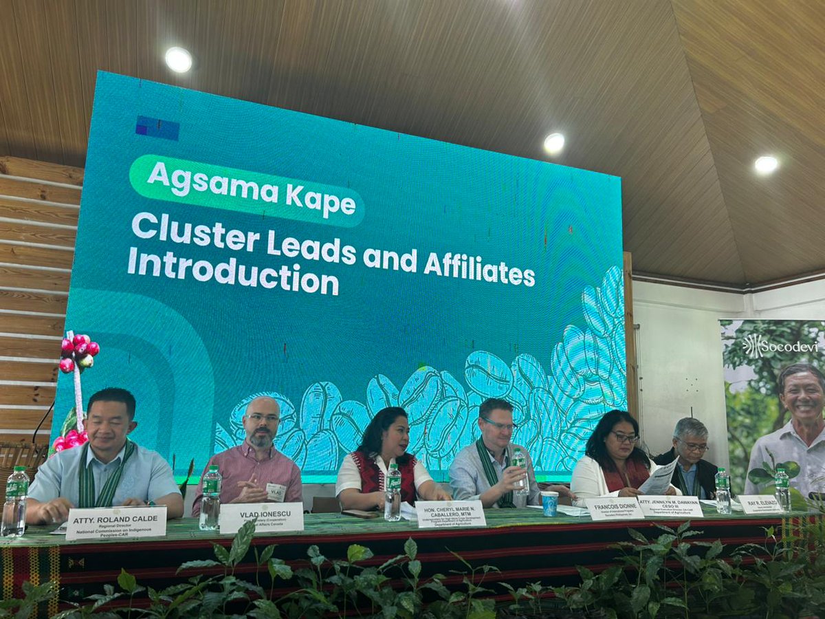 AmbCanPH's tweet photo. Des représentantes de @AmbCanPH ont récemment participé au Sommet Agsama Kape sur le café durable et au lancement du projet « Agsama Kape » de SOCODEVI à Baguio. 150 caféiculteurs et partenaires ont exploré le renforcement du secteur du café grâce à une approche inclusive (1/2) https://t.co/tQ16Iocv1X