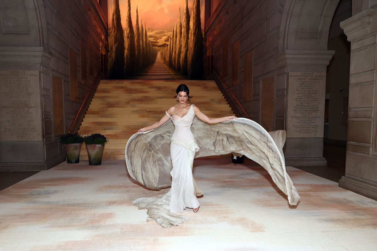 Kendall’s Gallery tweet media