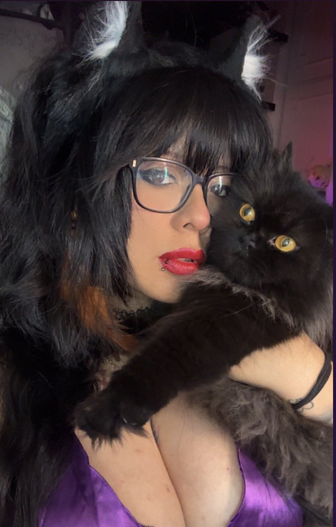 Melvy_Coral's tweet image. En unos minutos empezamos🖤✨

twitch.tv/melvycoral

#twitch #twitchstreamer #twitchtv #twitchaffiliate #twitchgamer #twitchgirl #twitchstream #stream #streamer #streamergirl #alternative  #altgirl #tattoo #tattoos  #ASMR #tatuaje #girl  #dark