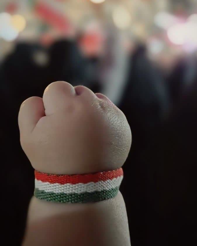 گرسنمه تهمتنی✅ تو رستم تهمتنی❌