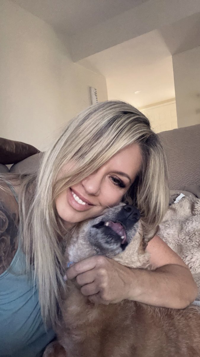 Renee tweet media