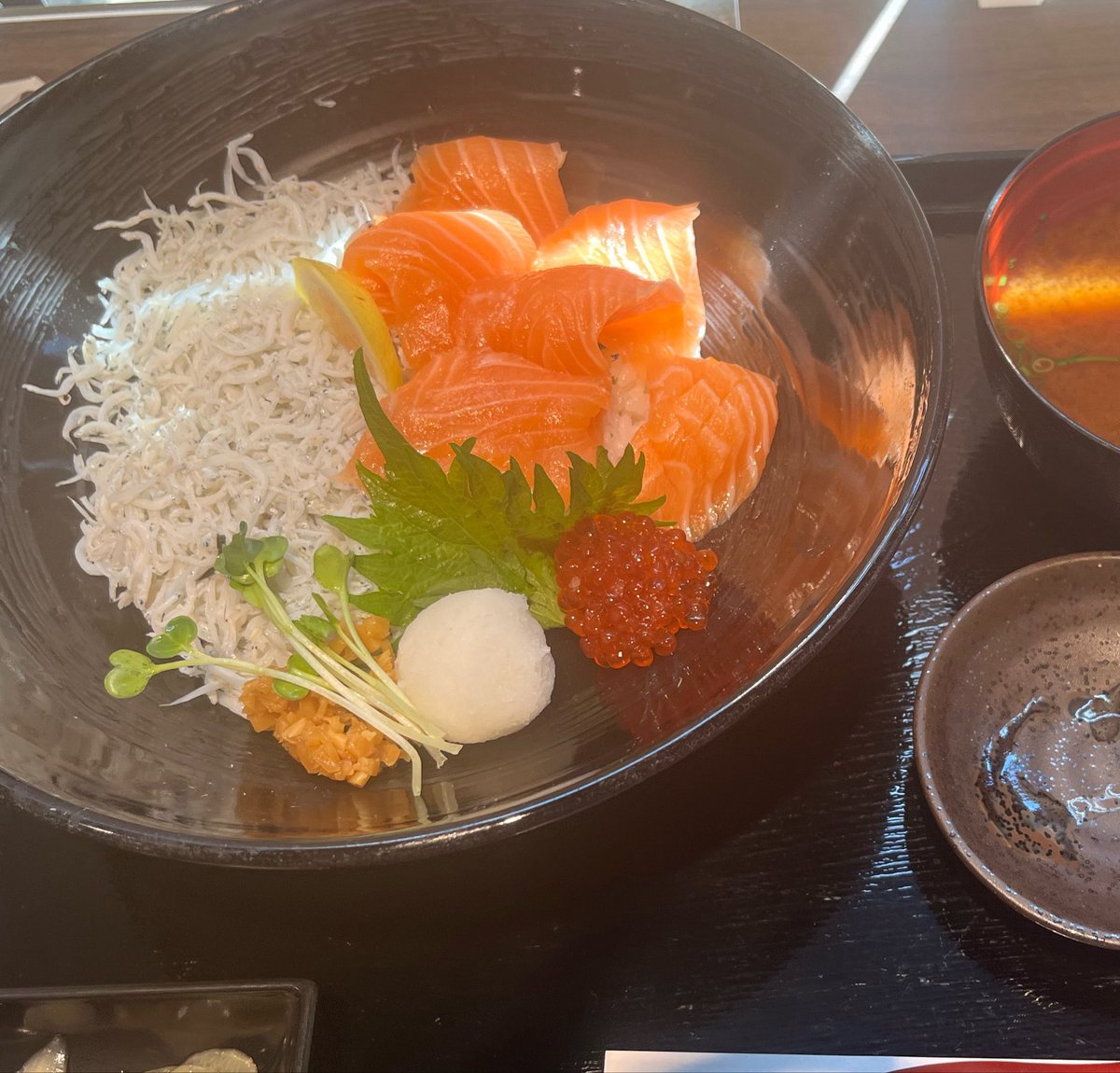 篠生佳奈 tweet media