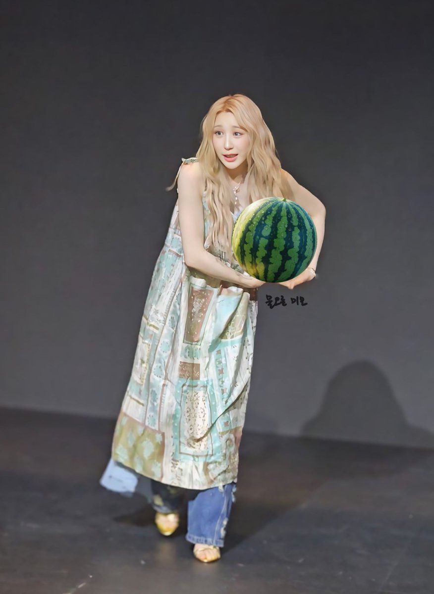 🐻‍❄️물오른 미모 채연 🍒 tweet media