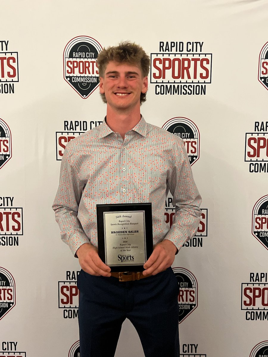 BroedenSales's tweet image. It is an unbelievable honor to be selected as the Rapid City Male Athlete of the year tonight.

#AGTG and a huge thank you to my family, coaches and teammates for helping put me in the position to be nominated. 

@coachwede_nwc @coachmmmcc
@STMCavsFB @Post22Baseball