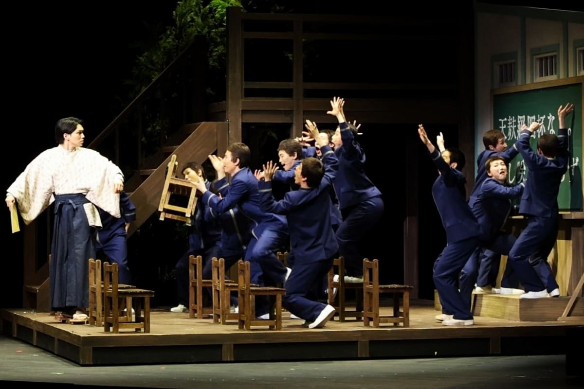 enterstage_jp's tweet photo. 【✍Report✍】
井上芳雄、三浦宏規らにより「日本オリジナルミュージカルの到達点」が装いを新たに『アイ・ラブ・坊っちゃん』レポート

記事・詳細↓↓↓
https://t.co/TkLHNddL8A

▶#井上芳雄×#三浦宏規 の初共演が生む化学反応と舞台の魅力

#小林唯 #彩みちる #松尾貴史 #春風ひとみ #土居裕子 https://t.co/rPp5AN303h