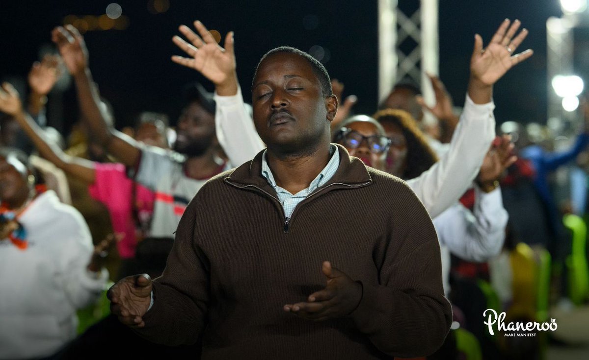 doraforchrist's tweet photo. My Father, I open my heart to the limitless ways You desire to work through me. I see beyond the ordinary and yield to Your wisdom, power, and grace in every sphere of my life. By Your Spirit, I manifest wonders in my generation. In Jesus’ Name, Amen. https://t.co/NHLkzbwzDv