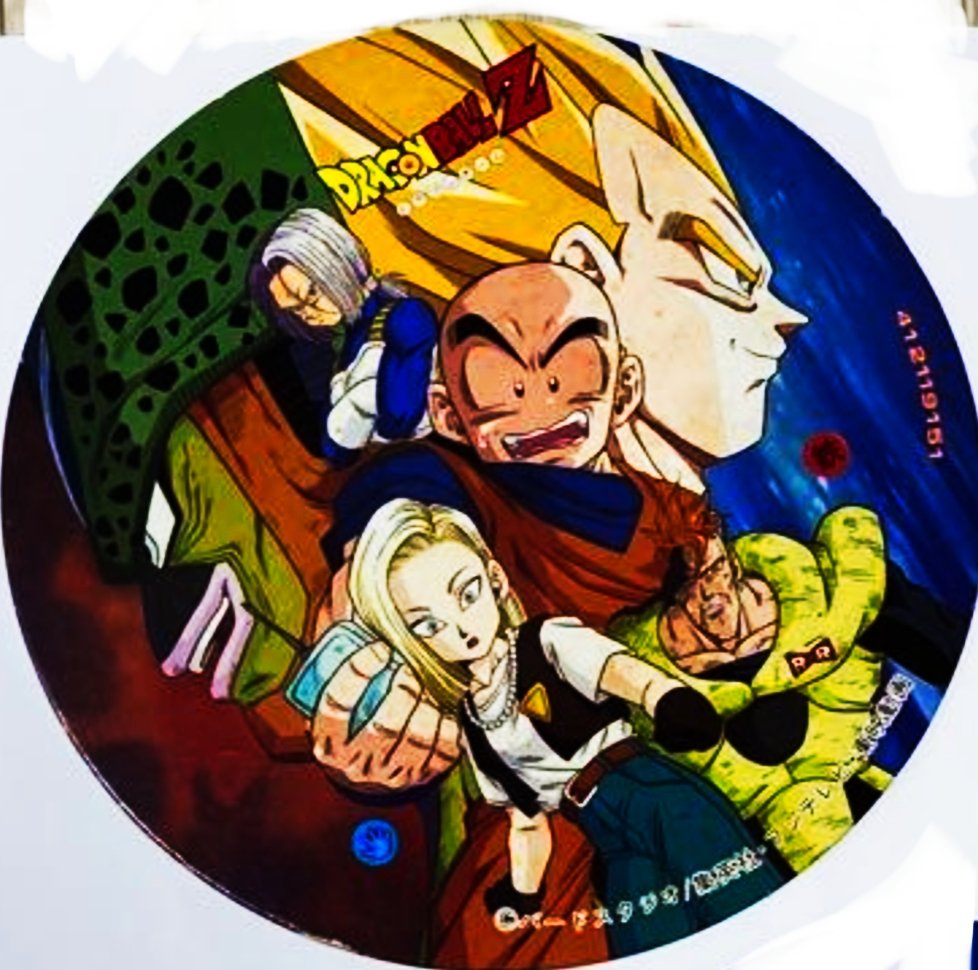 やっぱ、クジ引きでゲットするメンコの類いにカードやミニポスターやCD