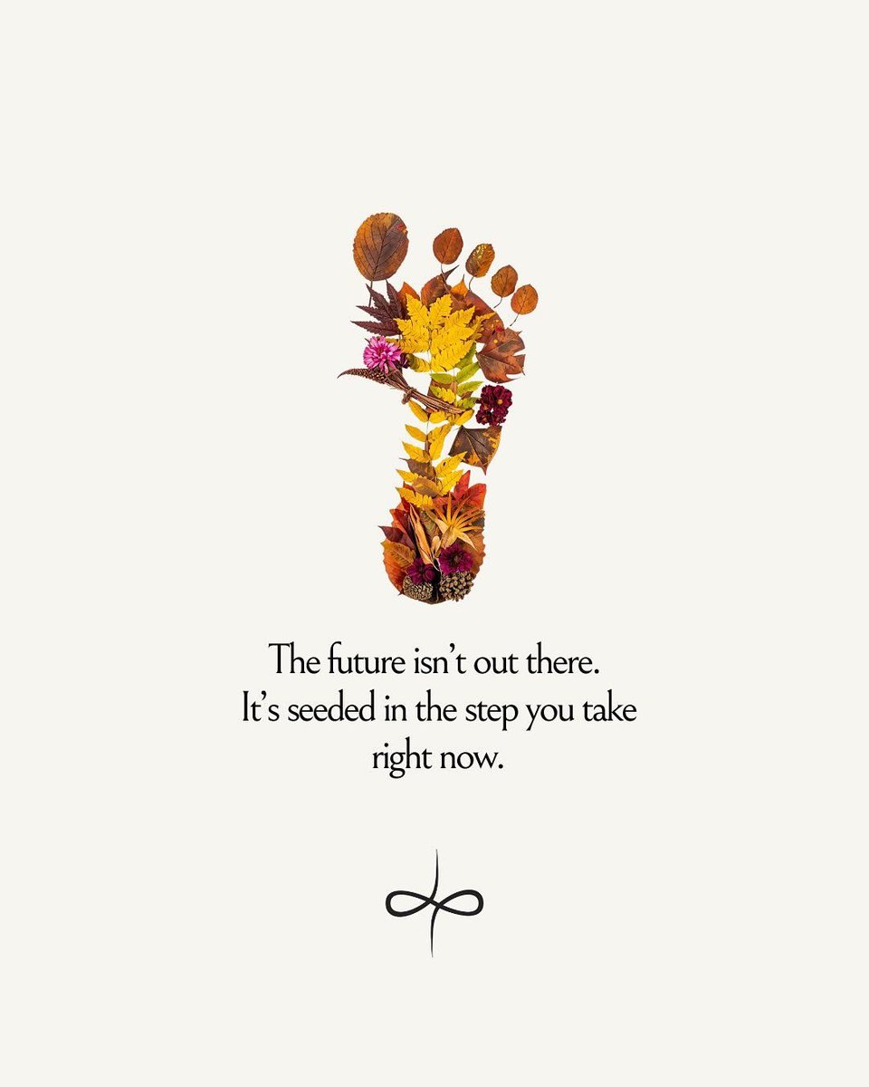 Qamarniazz's tweet image. Your future blooms from the small steps you choose today 🌿✨
#Future #Growth #Motivation #TakeTheStep #SelfImprovement #Mindset #Inspiration #DailyMotivation #KeepGoing #Believe