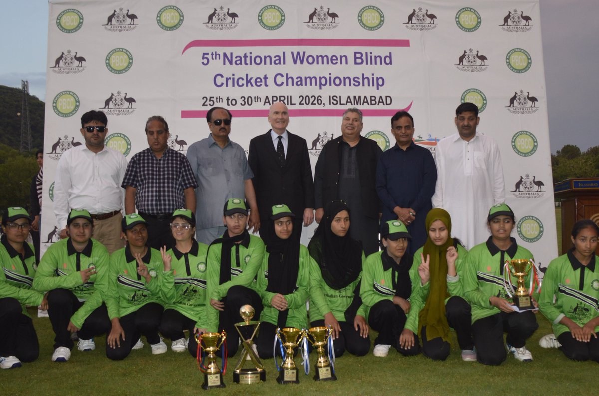 AusHCPak's tweet image. Cricket is a key part of Australia–Pakistan ties — connecting &amp;amp; empowering through inclusion. Honoured to support blind women’s #cricket in Pakistan, where talented players are building skills, confidence &amp;amp; new pathways through sport. Same passion, on every field. #PSLFinal 🇦🇺🇵🇰