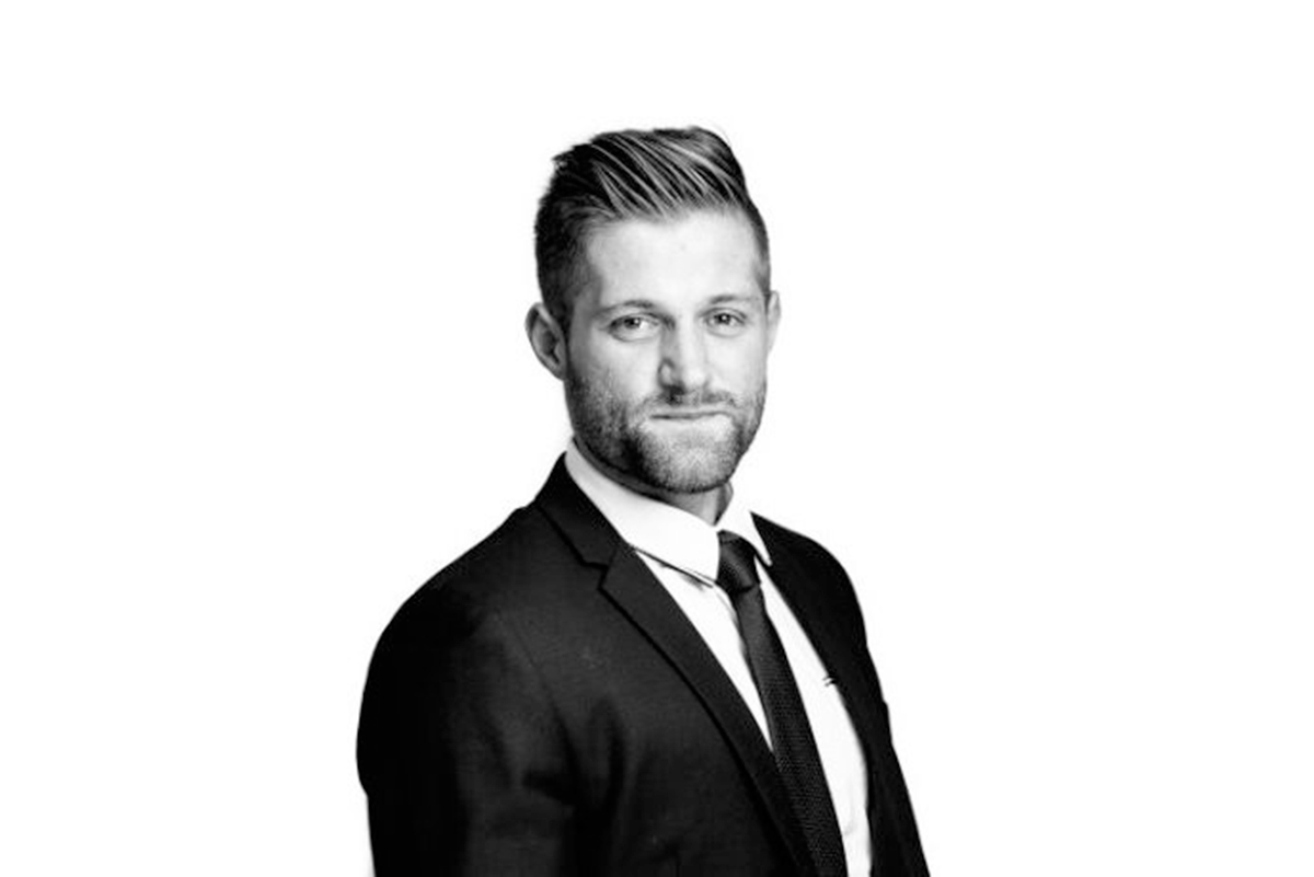 B&T tweet media