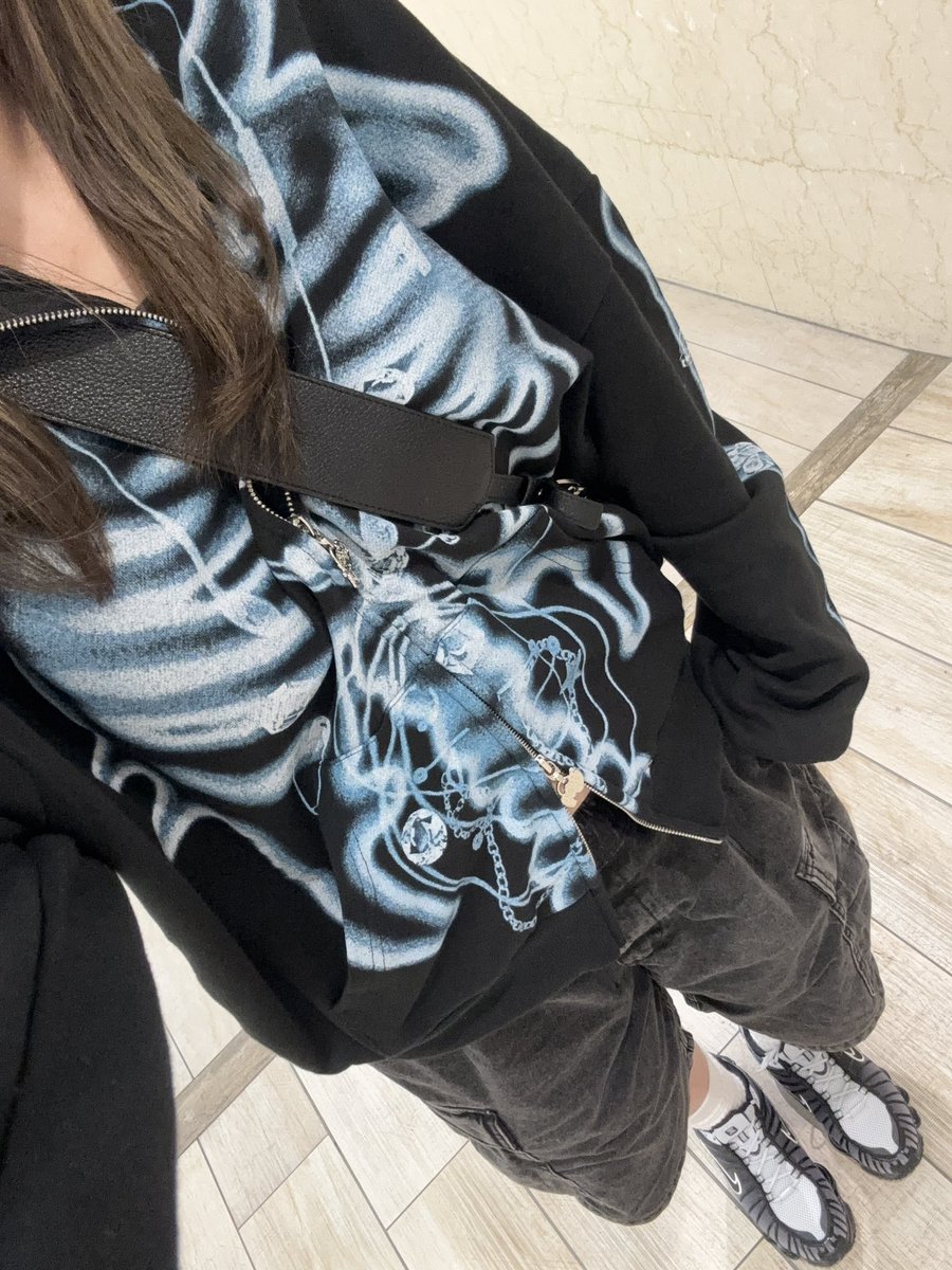 chi☺︎ tweet media