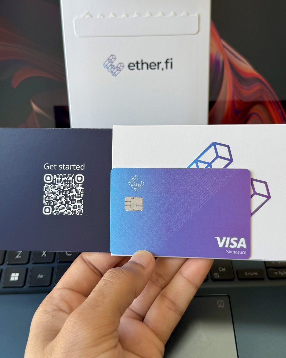 cyc043's tweet photo. Just got my hands on the @ether_fi Cash card! 🔥💳
Crypto that spends like cash. Spend eETH &amp; stables anywhere + earn up to 3% cashback on everything.
Referral: https://t.co/OO20xg6amz
#etherfi https://t.co/t4jZTIVE82