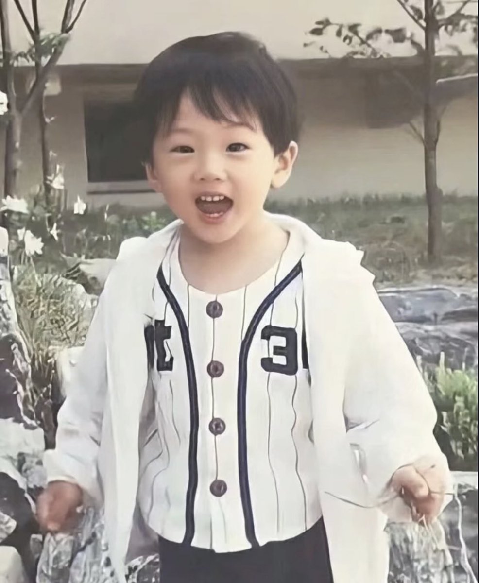 23Jsre's tweet image. 어린이날 축하해~ 이제는 다 큰 애기인데 아직도 너무 귀여워 ㅎㅎ
#Jisung #지성