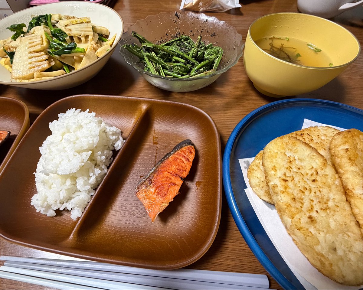a1_aaa09's tweet photo. ちーちゃんご飯🍚
オムライス美味しかった😋😋
ありがとう🙏🙏 https://t.co/qKc7ayzkTJ