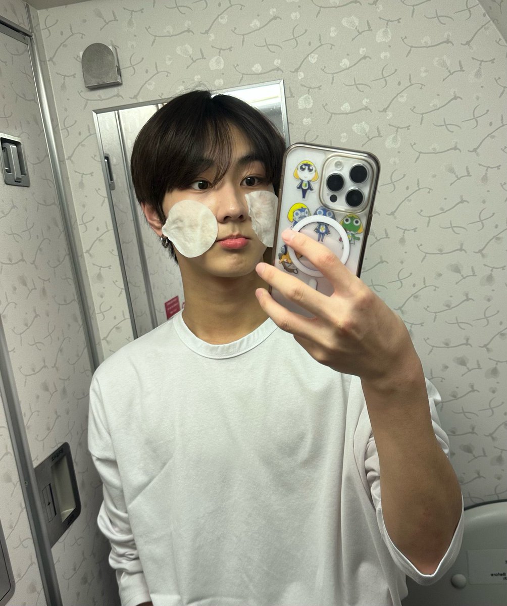 마따네 tweet media