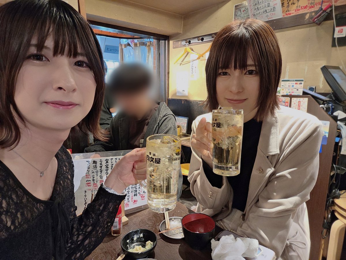 みーや tweet media