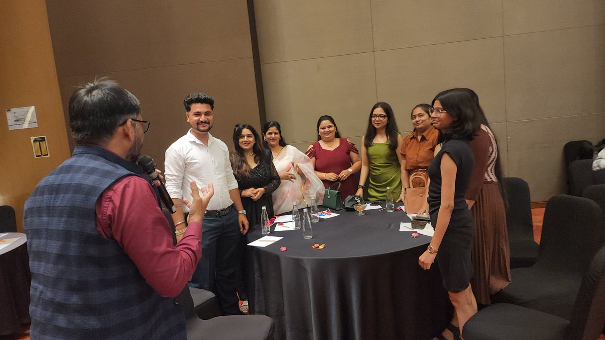 imgajananpawar's tweet image. High energy, stronger bonds.

Hosted a #teambuilding session for 70+ members of a leading retail chain in Ahmedabad during their #AnnualMeet —turning collaboration into action and colleagues into a true team.
#TeamBuilding
#Leadership #GajananPawar