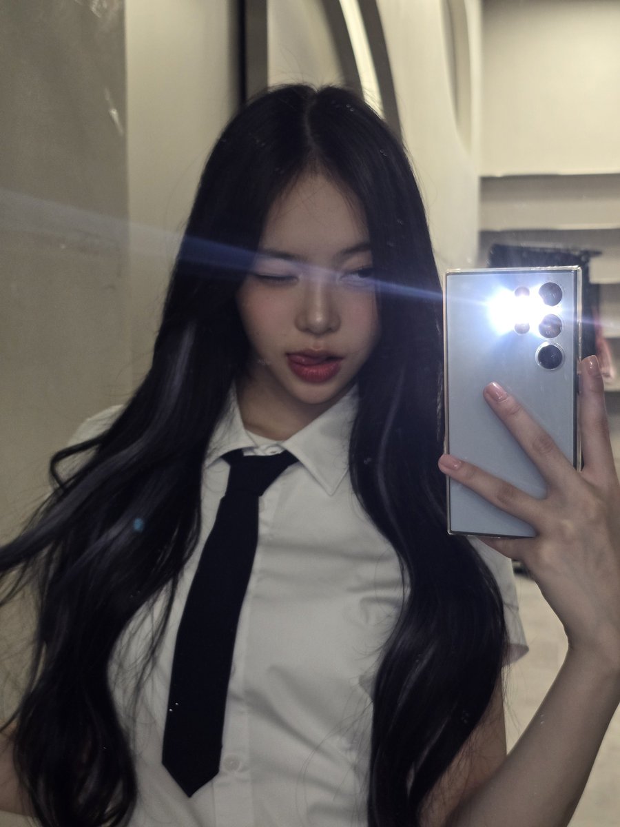 jiwoo pics (@jiwoopicts) on Twitter photo 