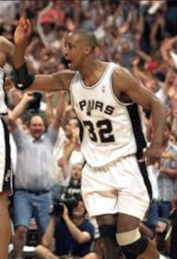 Really enjoyed this episode of <a href="/jimrome/">Jim Rome</a> 's podcast with <a href="/seanelliott_32/">Sean Elliott</a> . Some great memories and insights into the emergence of the <a href="/ArizonaMBB/">Arizona Basketball</a> program, his admiration for Lute Olson, and his camaraderie with the guys from that era and all eras since.

open.spotify.com/episode/13kmpc…