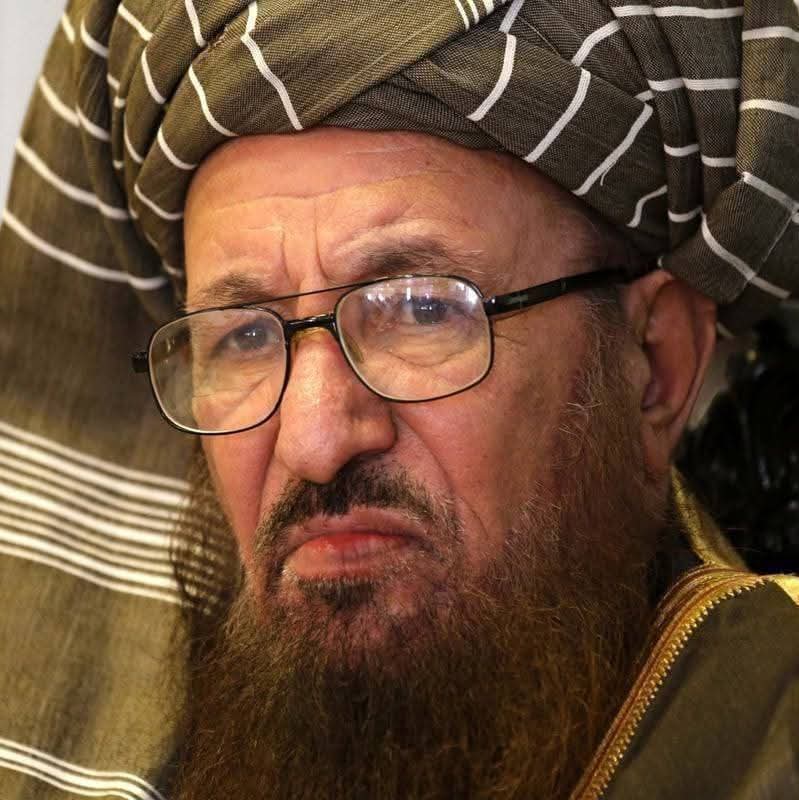 له دې مخکې دا خلک چاه د خپلي تورې له تیغه تیر کړه 
شيخ حسن جان 
مولانا سمیع الحق 
مولانا حامد الحق 
مولانا خان زیب
مولانا مفتي منير شاکر 
مولانا شیخ رحیم الله حقاني 
مفتی صاحب توجه 
پاکستاني استخباراتو ډيره خامه لوبه پيل کړي