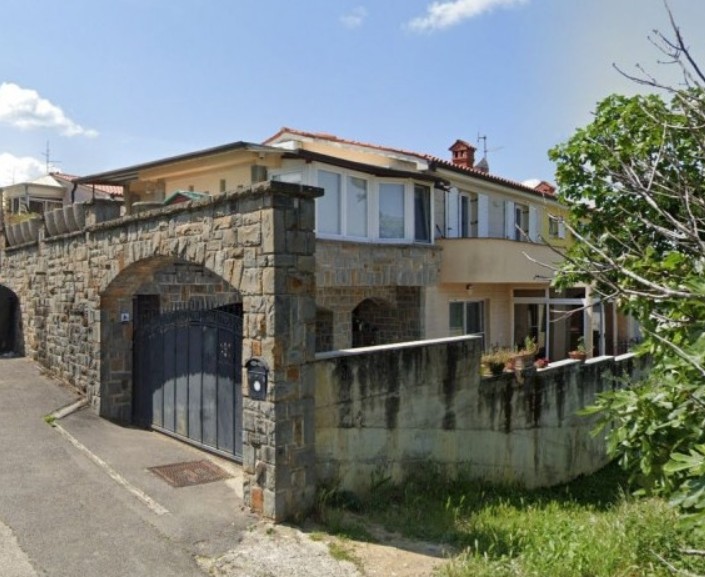 Drazbe123's tweet photo. Na dražbi se prodaja Stanovanje - Izvidniška cesta, 6276 Pobegi > https://t.co/Bb6A3ob4lm #drazbe123 https://t.co/6132ACy6hU