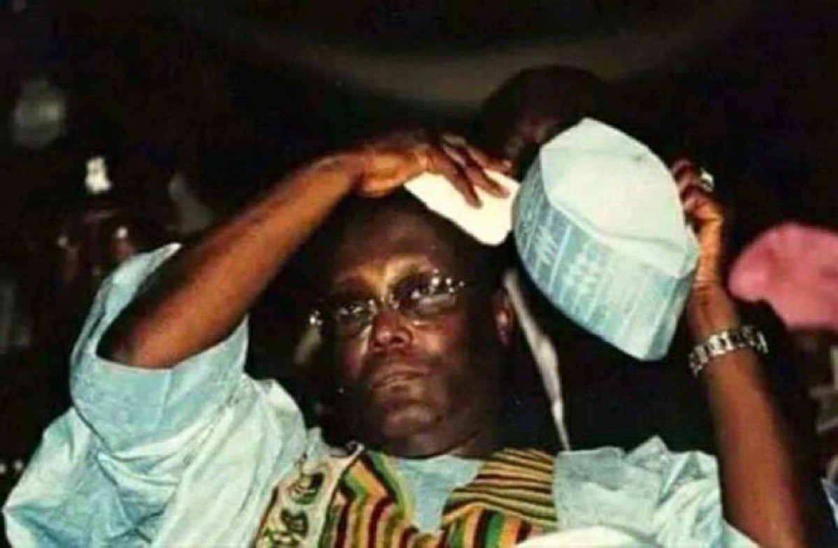 Waii Banda an Raina dan Arewa ma, Mutumin da ko hanyar Garinsu be iya gyarawa shi zakace ze gyara Nigeria!!

Mutumin da baze iya nuna Aiki 3 da yayiwa Arewa shi zaa ce maka yana kishin Arewa!!

Winter is Coming North Remembered ✌️✌️✌️