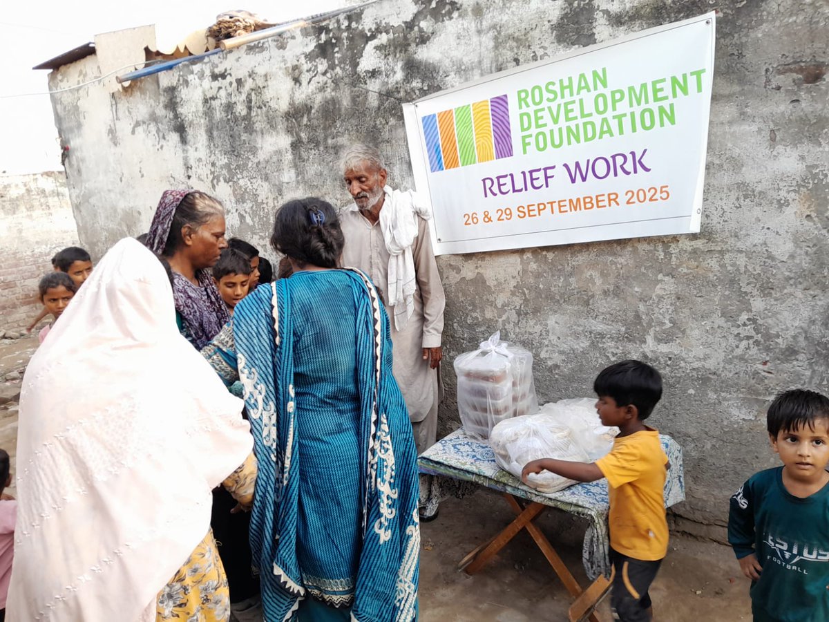 RDF_org's tweet image. Pakistan emits little GHGs yet faces severe climate risks—floods, droughts, smog. RDF raises awareness &amp;amp; supports vulnerable communities with adaptation &amp;amp; relief efforts.

#ClimateChange #Pakistan #FloodRelief #ClimateAction #RDF