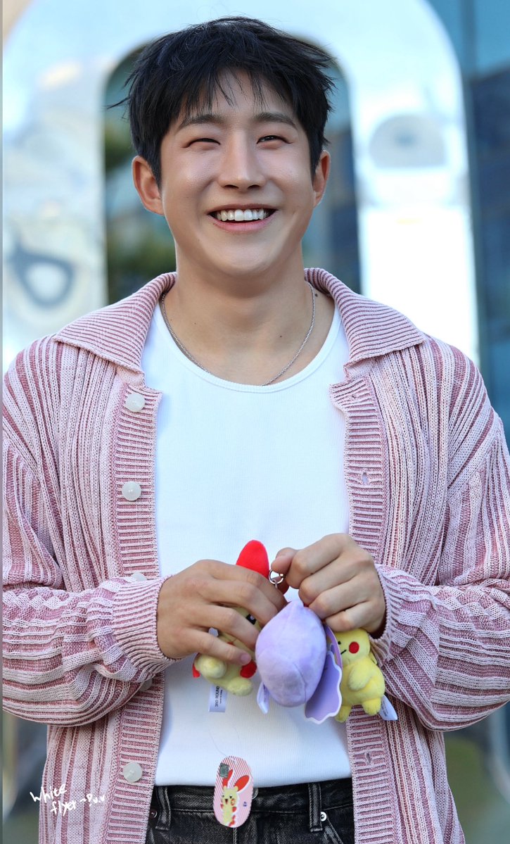 260505 ~ EBS 

#진진 #JINJIN #찐디 #아스트로 #ASTRO