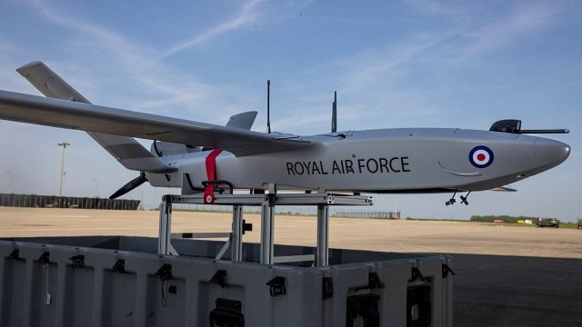 ModernNavy's tweet image. UK is speeding up plans to create an “AI Air Force” of robot fighters in light of the #IranWar RAF Air Chief Marshal Sir Harv Smyth told @theipaper. The shift towards uncrewed air systems is happening much more quickly than military planners had expected

inews.co.uk/news/world/raf…