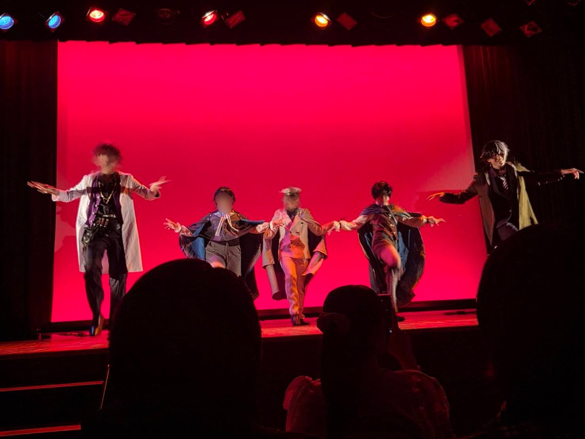 odoranason's tweet photo. 本番無事(？)終了ー‼️‼️
出る前はあんなに緊張していたのに終わってしまったらあっという間……。
見てくださった方ありがとうございました❣️

 #踊らなソン
 #コスプリパフォーマンス https://t.co/jtNGm2ojro